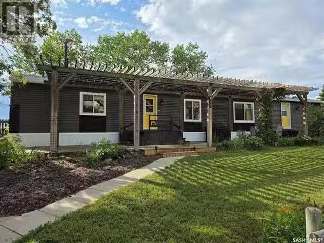 224 Center Street, Mankota Rm No. 45, SK, S0H 2T0 house for.