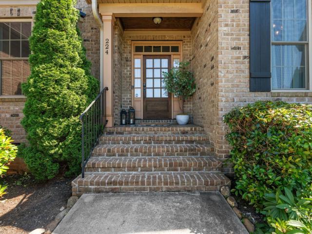 224 Bent Hook Way