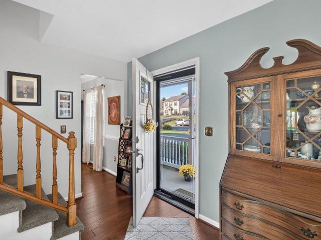 224 bridgeport dr
