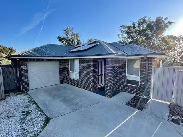 2/24 Emmaville Street, Orange, NSW 2800