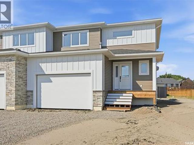 224 Froese Crescent, Warman, SK, S0K 4S0 house for sale | Listing ID SK044105 | Royal LePage