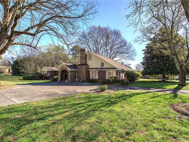 224 Hillcrest Dr, Calhoun, GA 30701 | MLS #7734