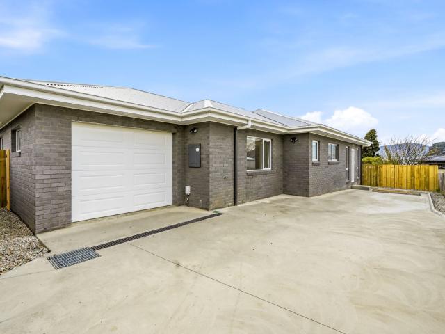 2/24 leighland rd, claremont