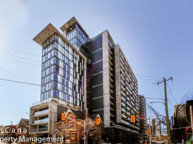 224 Lyon Street North 1115