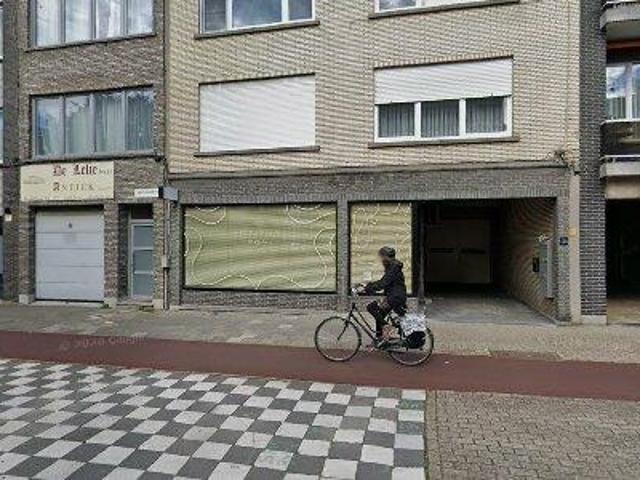 224 m2 apartment for rent in Antwerp Wilrijk