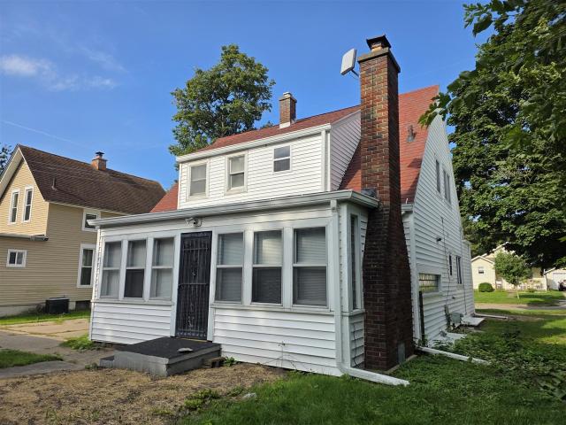 224 N Clinton Street