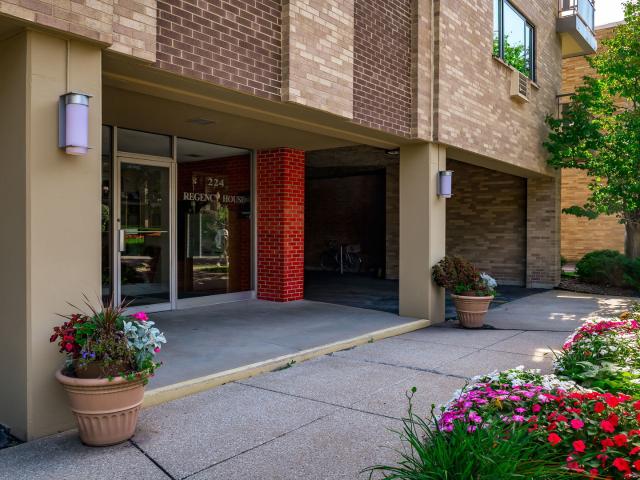 224 N Kenilworth Avenue # 2B
