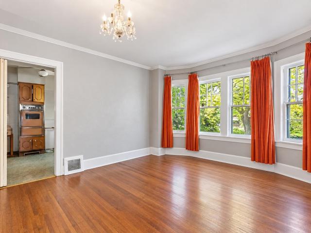 224 N Prospect Street