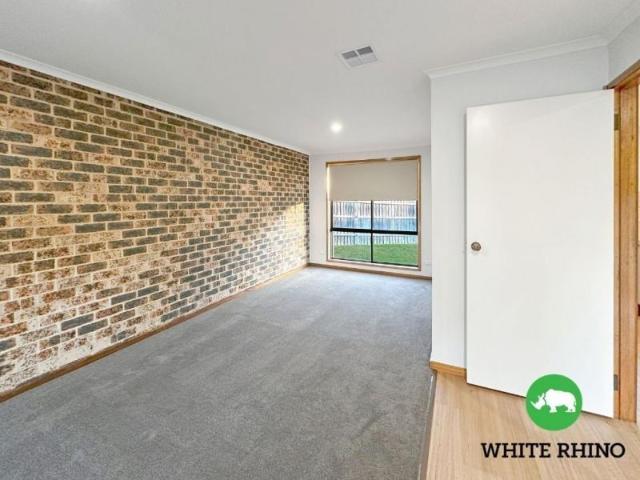 2/24 Southbar Road, Karabar