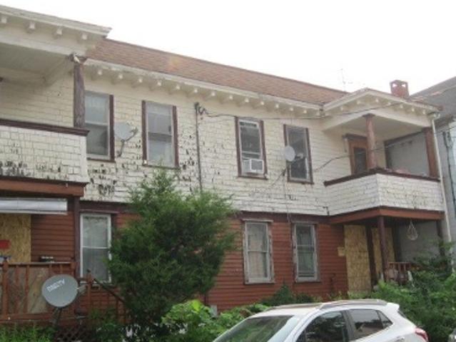 224 Robinson St