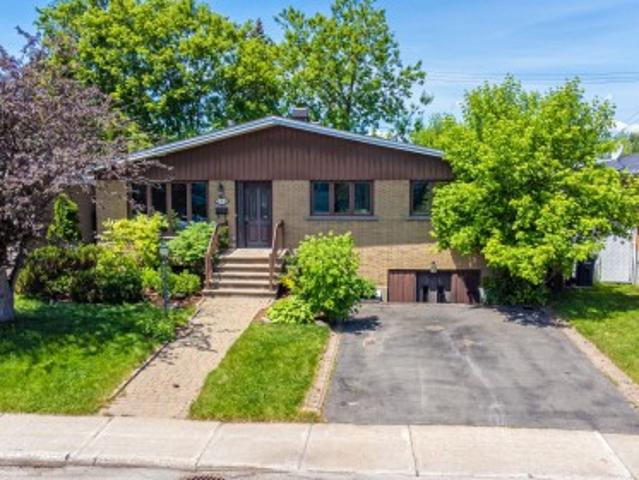 224 Rue De Limousin, Laval Pont Viau, QC, H7G 2K5 house for sale | Listing ID 13268 | Royal LePage