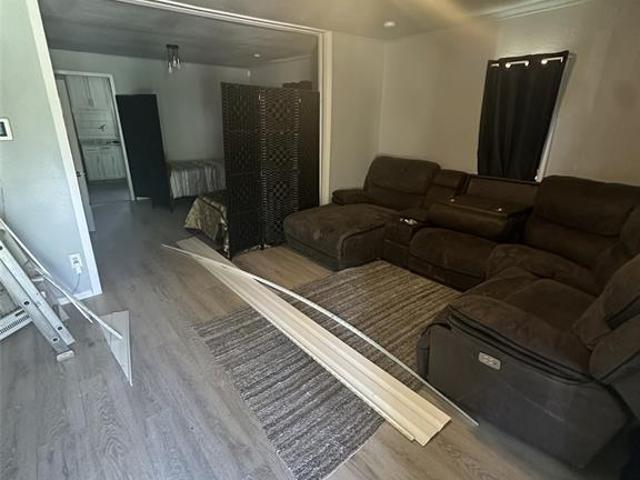 224 W 1st Street