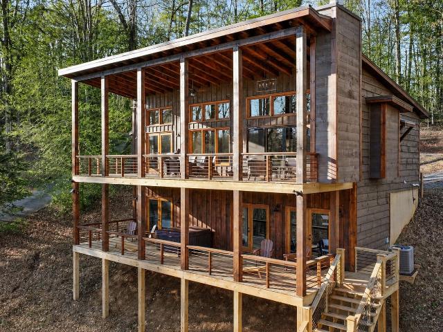 224 Woodland Trail