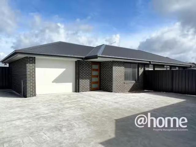 2/24 Wildmore Crescent, Exeter, TAS 7275