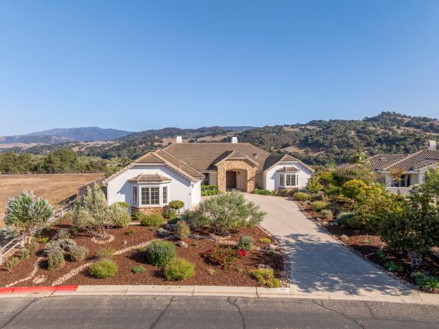 224 Valhalla Dr, Solvang, CA 93463 | MLS #25 3503