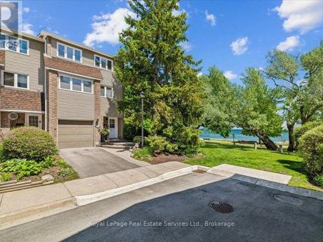 2254 Marine Drive, Oakville Br Bronte, ON, L6L 1C1 Luxury Townhouse for sale | Listing ID W13830 | Royal LePage Carriage Trade Luxury Properties