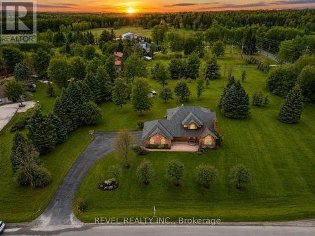 2255 Mohawk Trail, Milton, ON, L0P 1B0 house for sale | Listing ID W13473 | Royal LePage