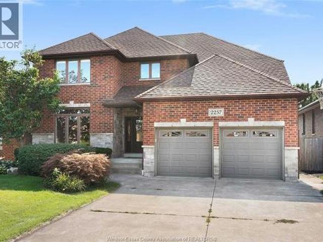 2257 Askin Avenue, Windsor, ON, N9B 3Y4 house for sale | Listing ID 26019 | Royal LePage