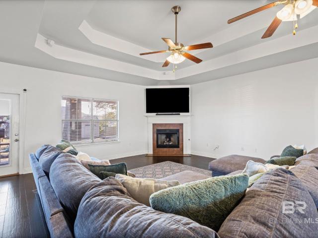 2258 Fernwood Loop