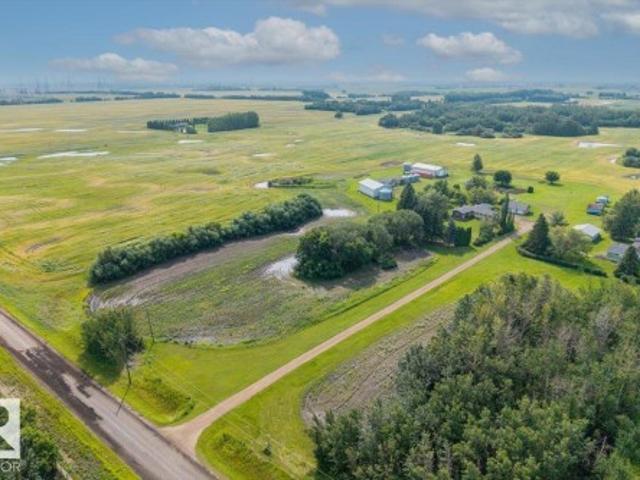 22507 Twp Road 564, Rural Sturgeon County, AB, T0A 1N3 house for sale | Listing ID E4502 | Royal LePage