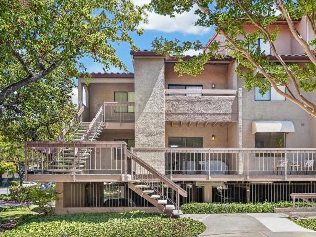 2250 Monroe Street 109