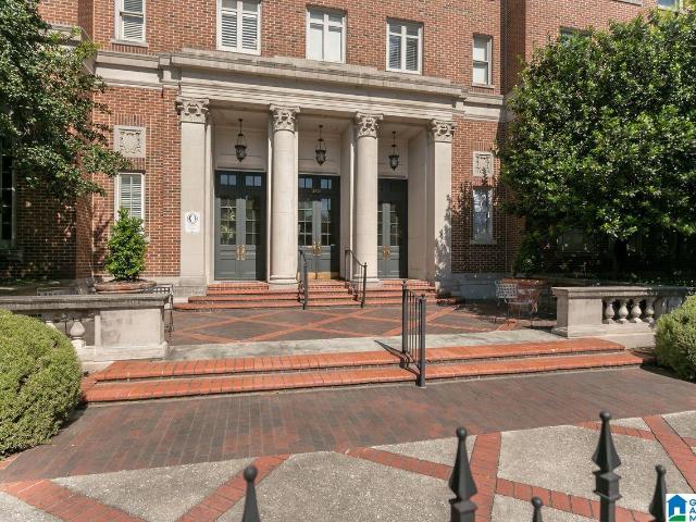 2250 Highland Avenue # 26