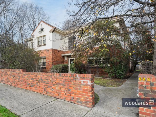 2/250 Riversdale Rd, Hawthorn East