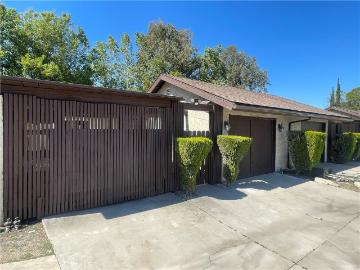 2251 Fullerton Rd, Rowland Heights, CA 91748 | MLS #TR26059