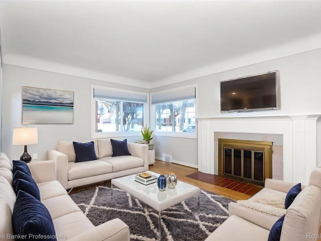 2252 Pembroke, Birmingham, US, MI