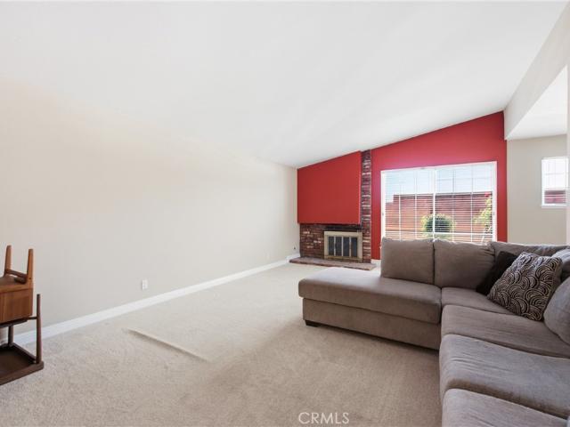 2253 Grafton