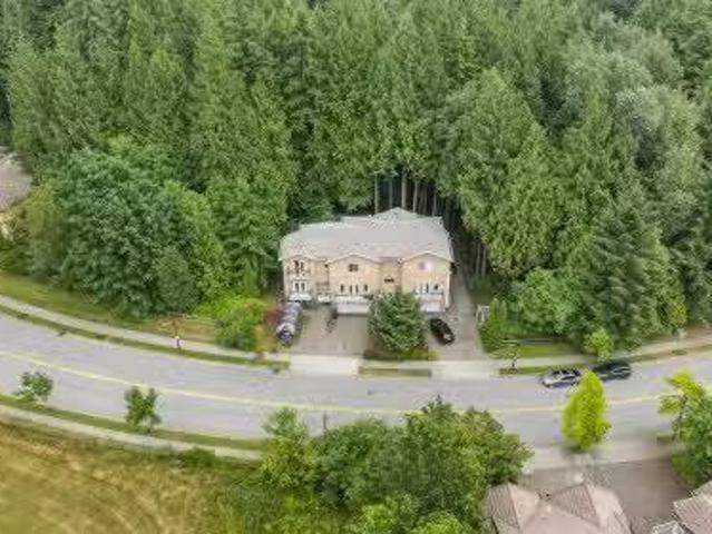 2253 Parkway Boulevard, Coquitlam, BC, V3E 3P8 duplex for sa.