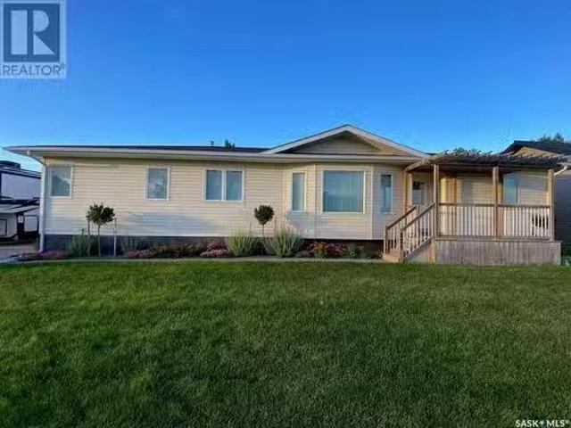 225 3Rd Street, Weyburn Rm No. 67, SK, S0C 1X0 house for sal.