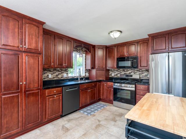 225 20th Street NW