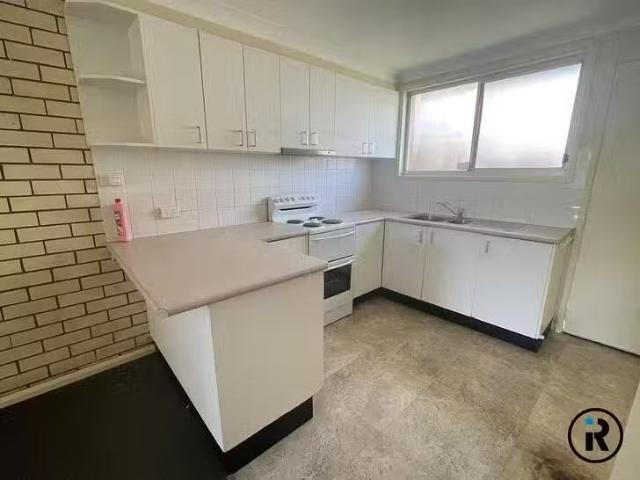 2/25 Caroline Avenue, Southport, QLD 4215