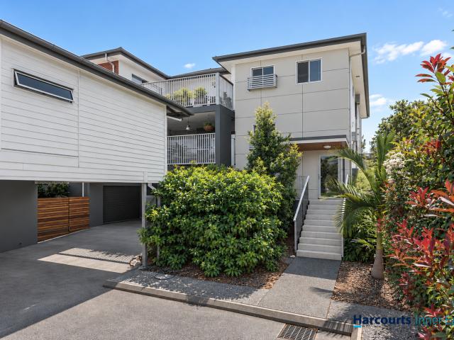 2/25 Balmoral Street, HAWTHORNE, QLD 4171