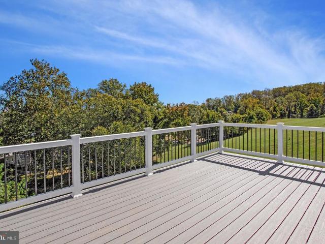 225 Dares Wharf Road