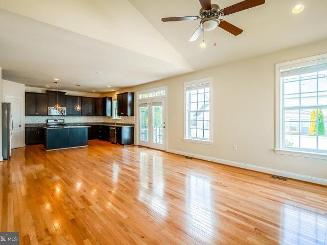 225 Dinwiddie Way