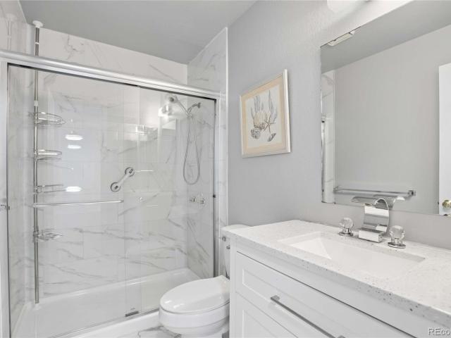 225 E 8th Avenue # F6