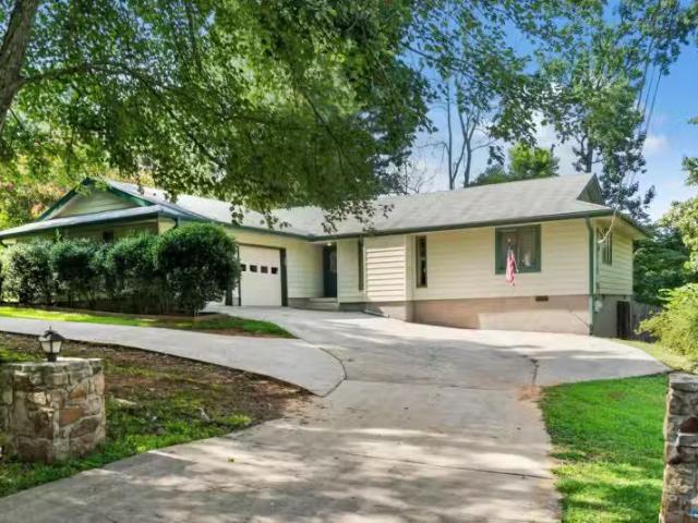225 EASTVIEW DR, MADISON, AL 35758