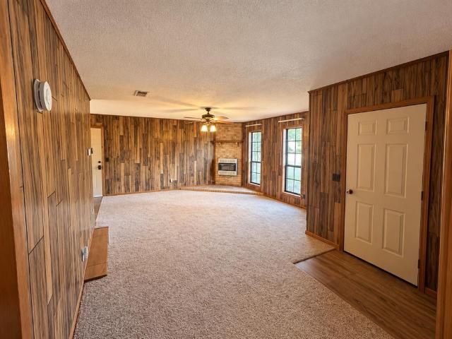 225 Elizabeth Lane