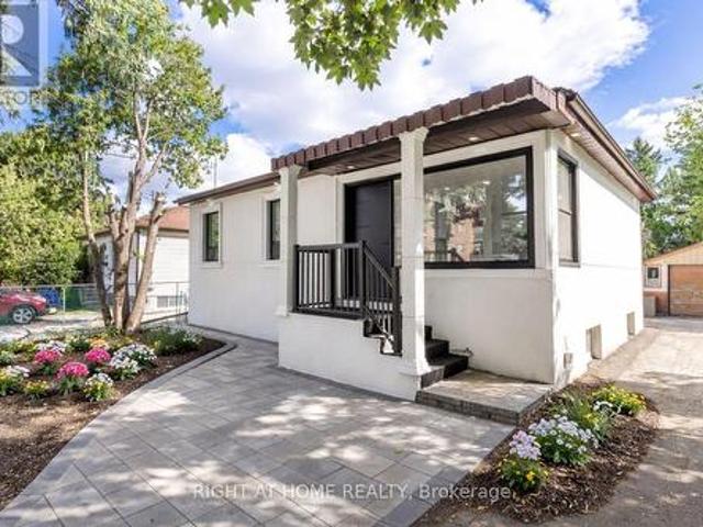 225 Essex Avenue, Richmond Hill, ON, L4C 2C1 house for sale | Listing ID N13637 | Royal LePage