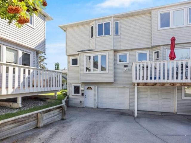 225 Killarney Glen Court Sw, Calgary, AB, T3E 7H4 townhouse for sale | Listing ID A2351 | Royal LePage