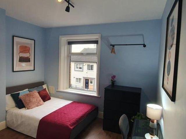 225 Horsedge Street, Oldham 1 bed in a house share to rent £530 pcm £122 pw