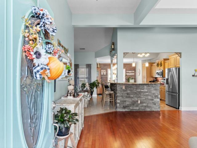 225 Hillsborough Dr