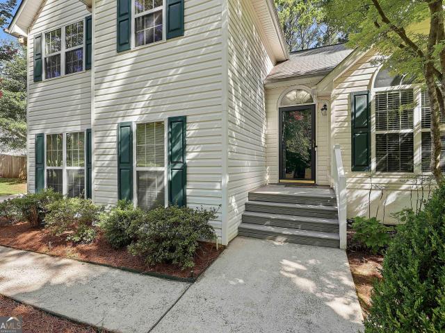 225 Ivy Trace Boulevard