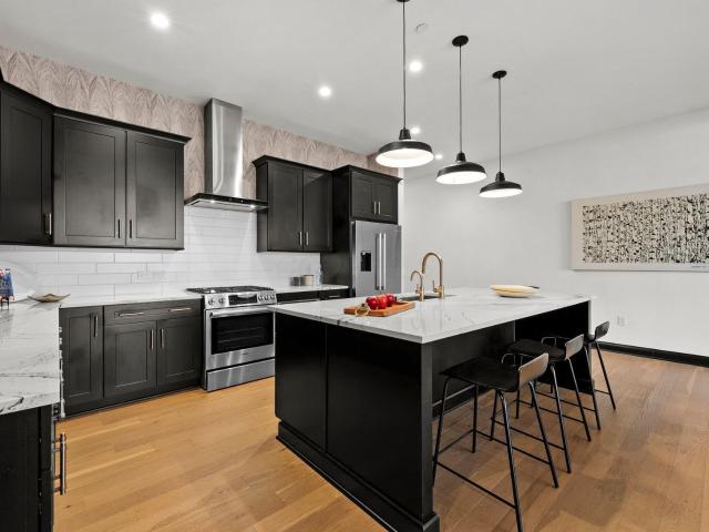 225 John H Mcconnell Boulevard #705, Columbus, US, OH