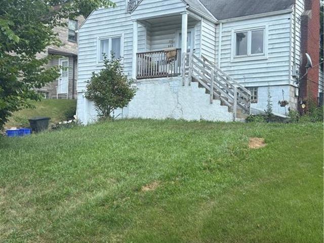 225 Maple Dr, Monroeville, PA 15146 | MLS #1715