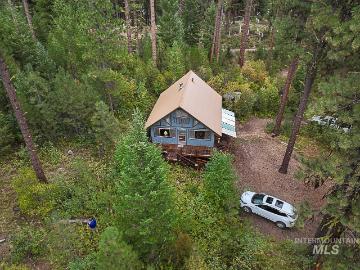 225 Mesplie Rd