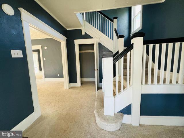 225 N Somerset Ave