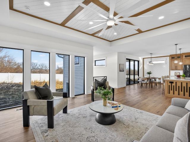 225 NW Woodmoor Drive